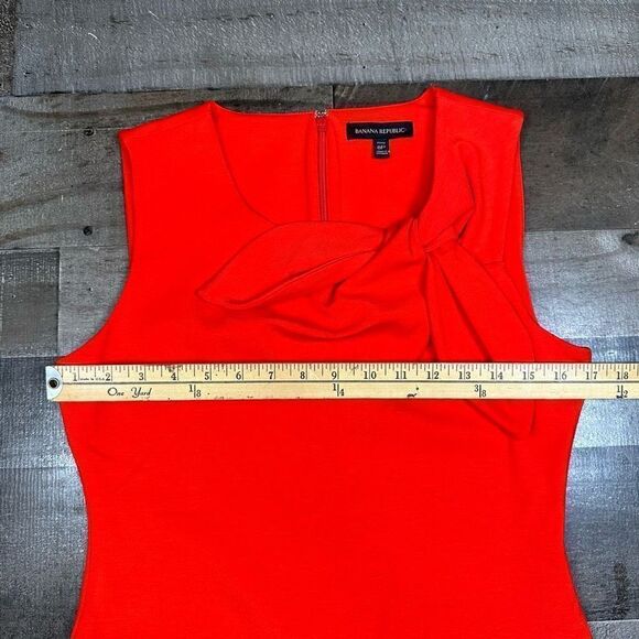 Banana Republic Women’s Size 8 Petite Sheath Bow Neck Dress Red Sleeveless - Picture 4 of 9